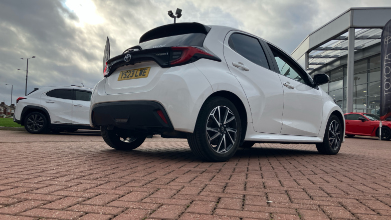 Toyota Yaris 1.5 Hybrid Design 5dr CVT Hybrid Hatchback